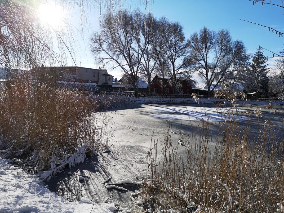 Uschi'S Gasthof Neuendorf  ภายนอก รูปภาพ