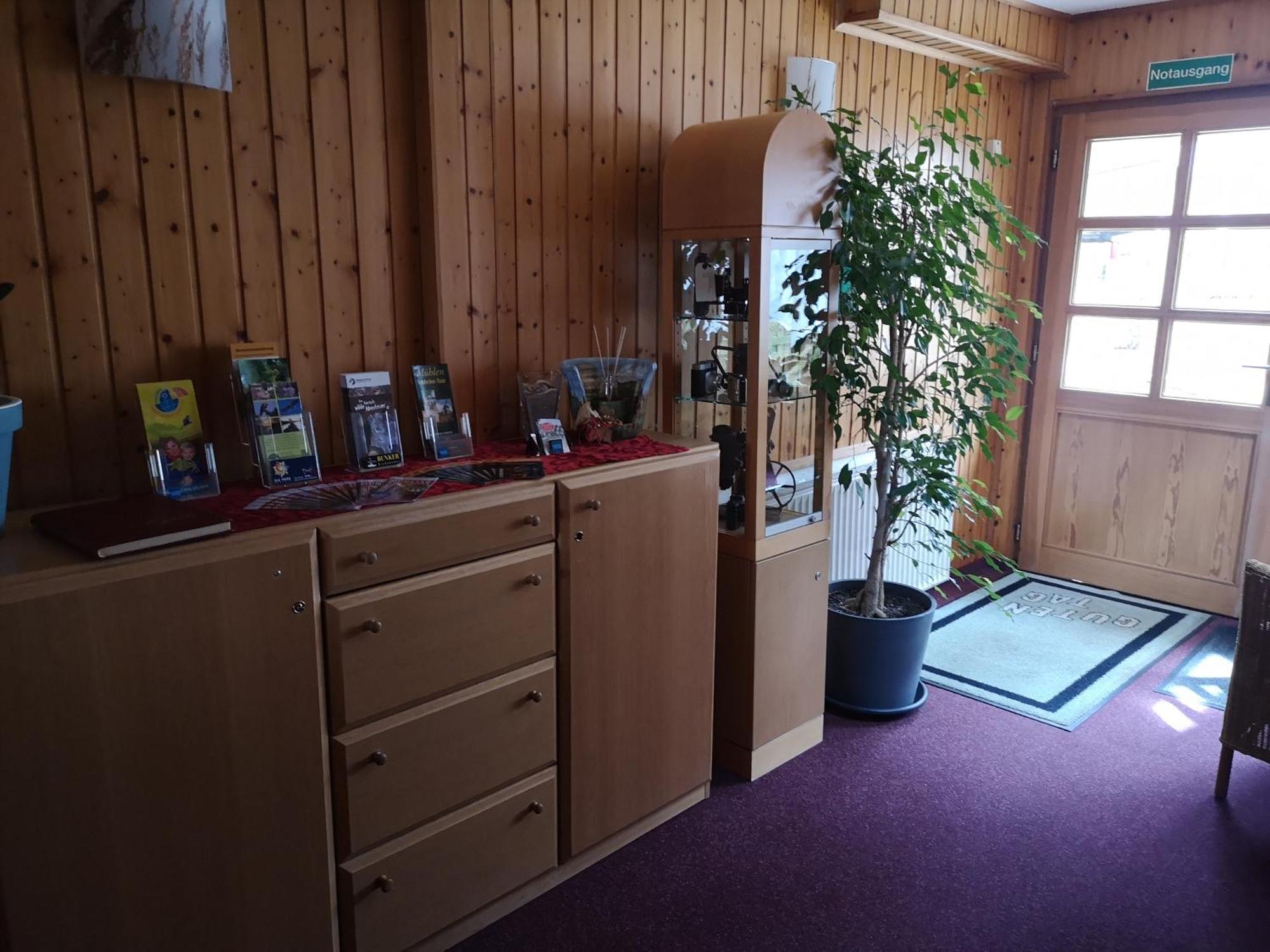 Uschi'S Gasthof Neuendorf  ภายนอก รูปภาพ