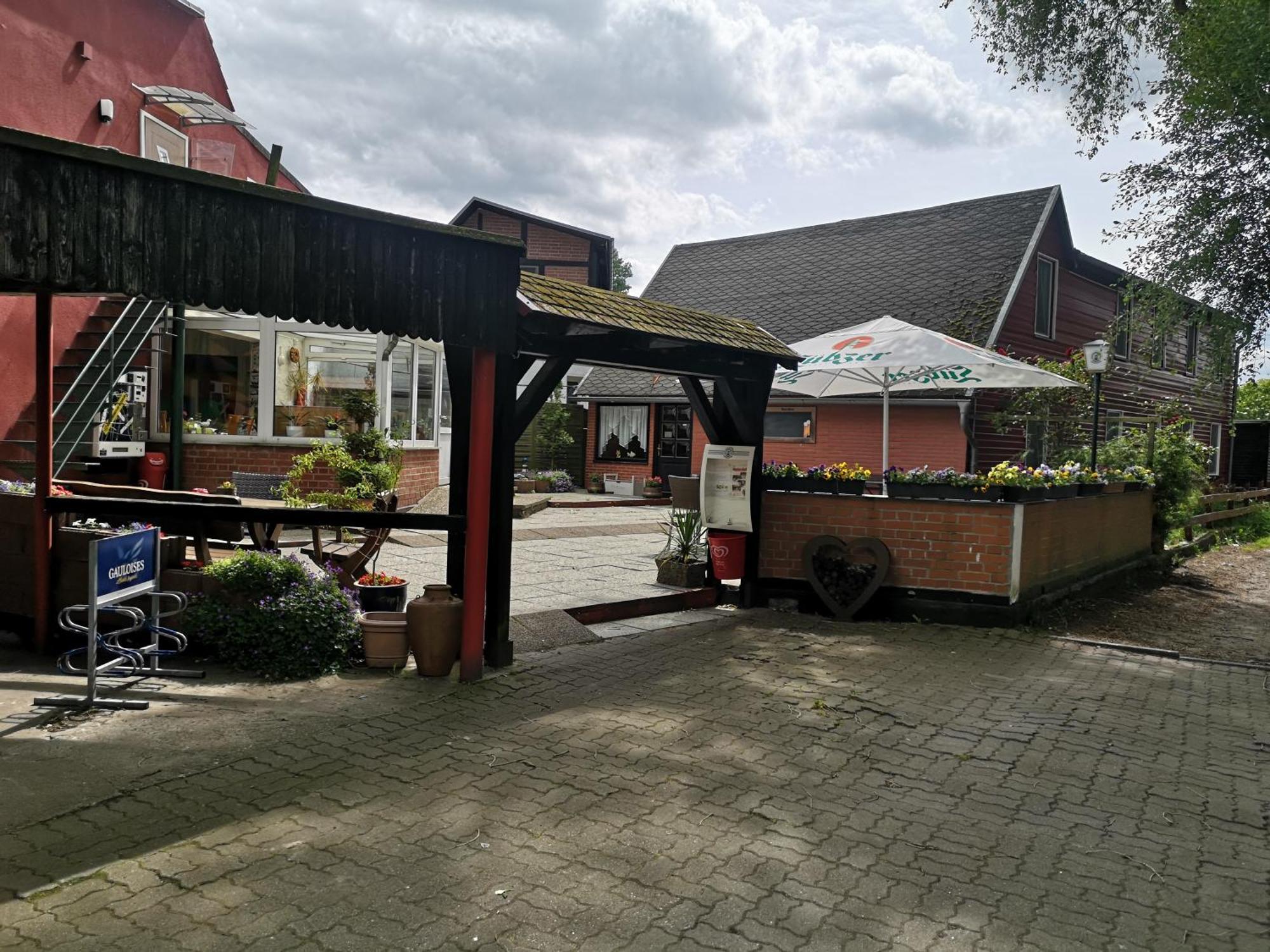 Uschi'S Gasthof Neuendorf  ภายนอก รูปภาพ
